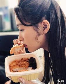 娱乐吃瓜酱纸巾,揭秘娱乐圈那些不为人知的秘密