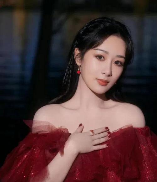 娱乐吃瓜大瓜杨紫,娱乐圈的“吃瓜女王”，揭秘明星幕后故事